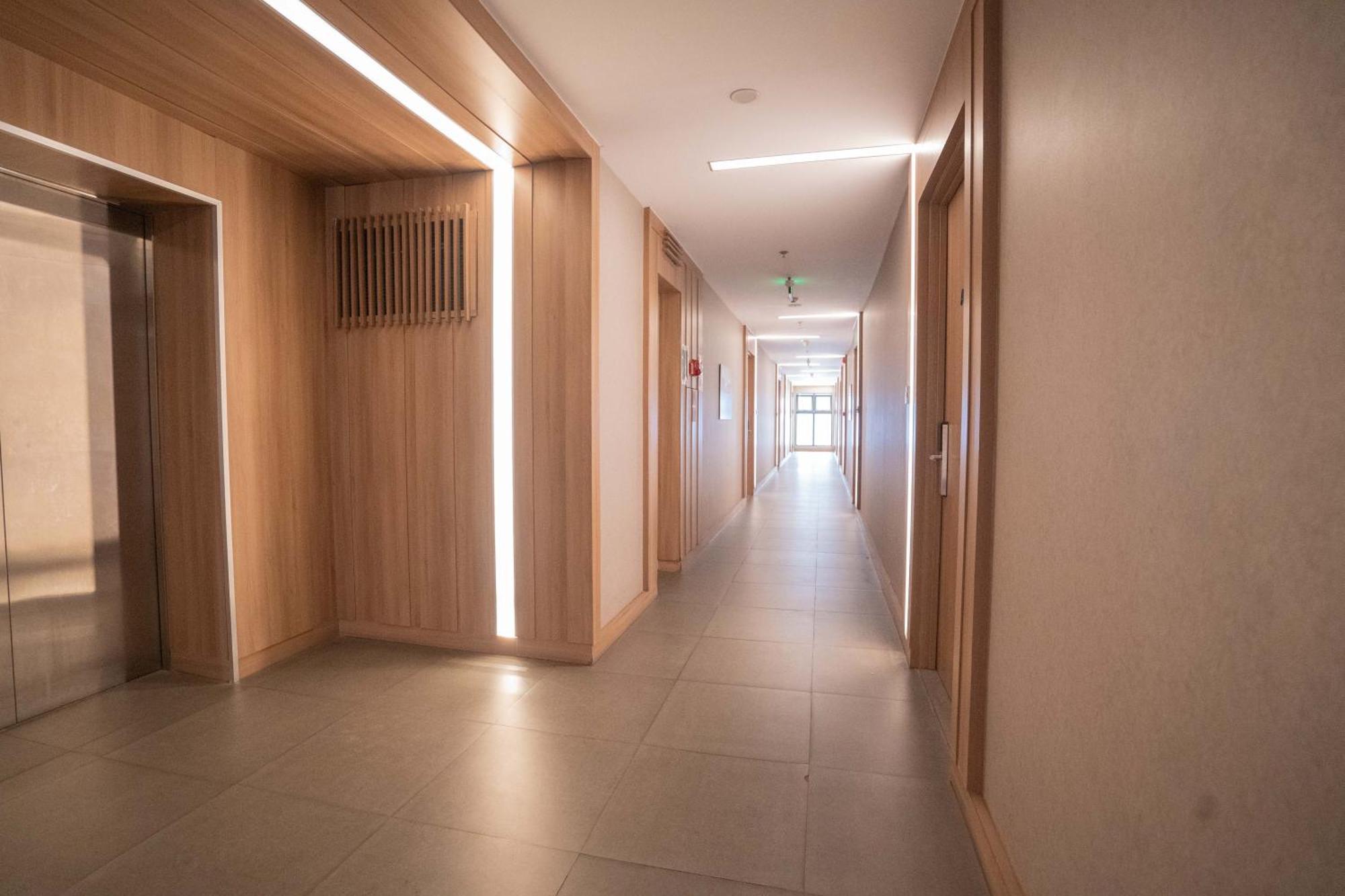 One Bedroom At Republic Plaza - Pool & View Apartment