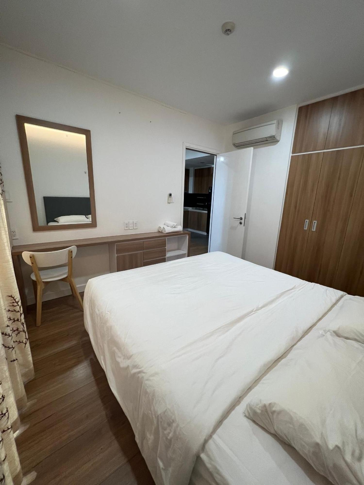 Căn hộ One Bedroom At Republic Plaza - Pool & View